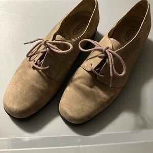 Elegant Suede Lace-Up Shoes